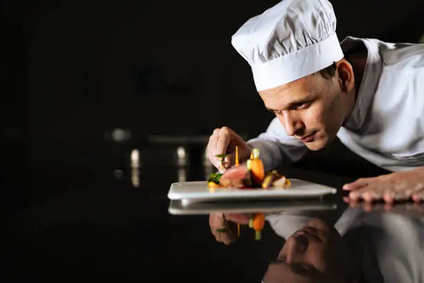 qualite-du-service-dans-les-hotels-et-restaurants-2025 Impact du détachement sur la qualité du service dans les hôtels et restaurants